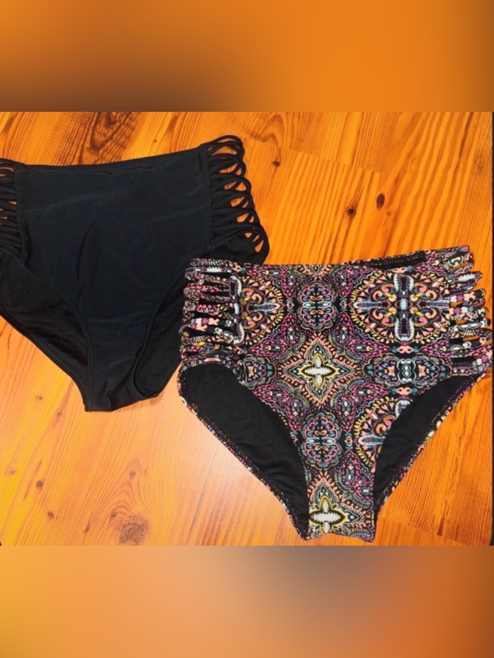 Hollister High-Waist Bikini Bottoms - Black & Multicolor Paisley